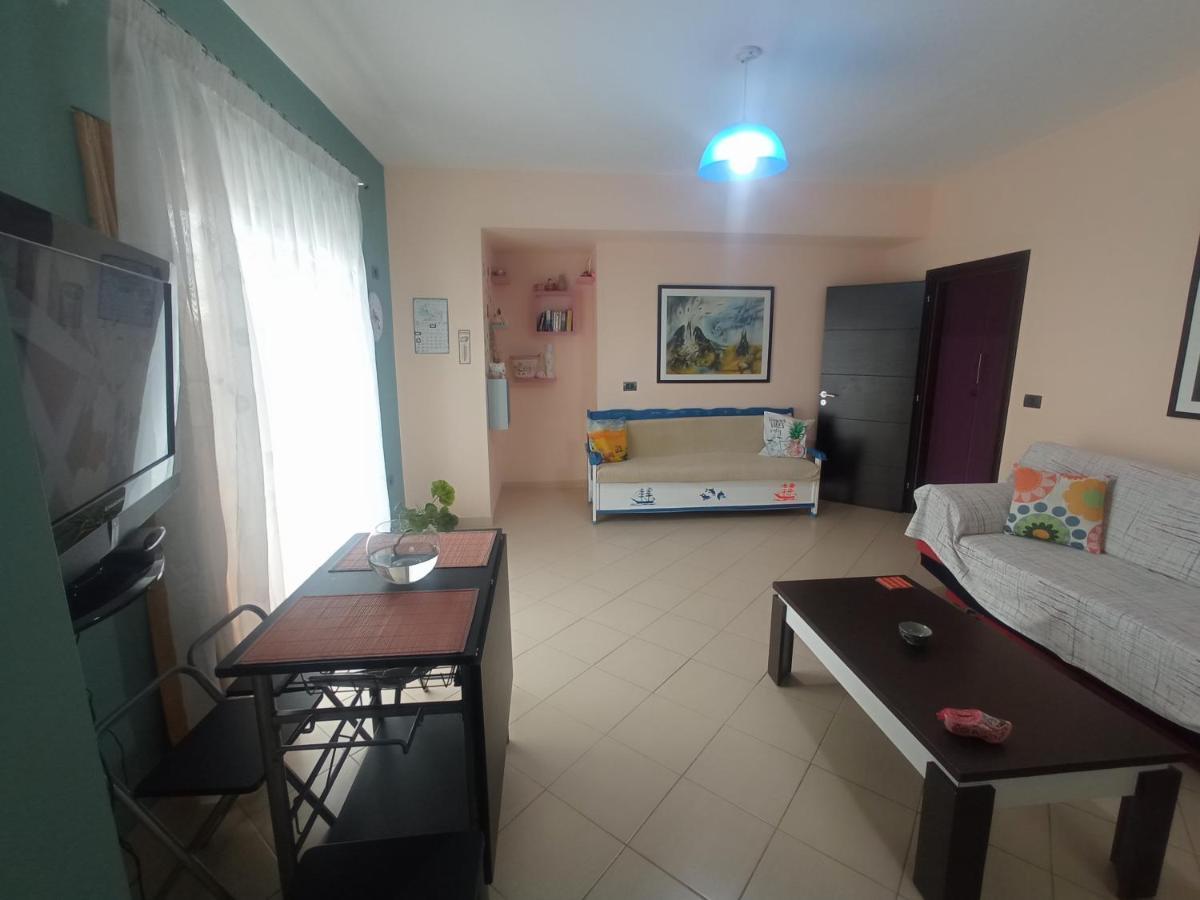 Sunny Apartment ساراندا المظهر الخارجي الصورة